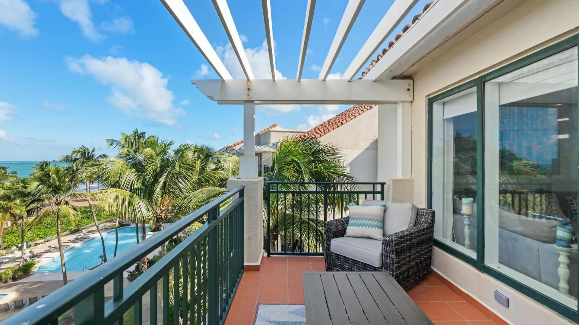 Luxury Condo Near San Juan Rio Grande 0*,